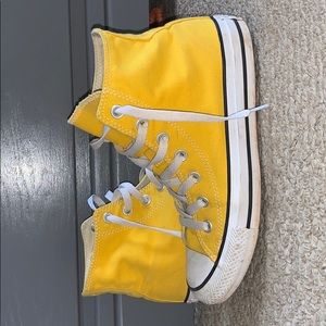 Yellow converse
